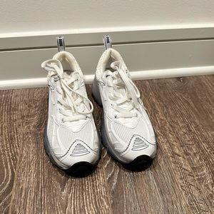 COPY - Christian Dior White Sneakers